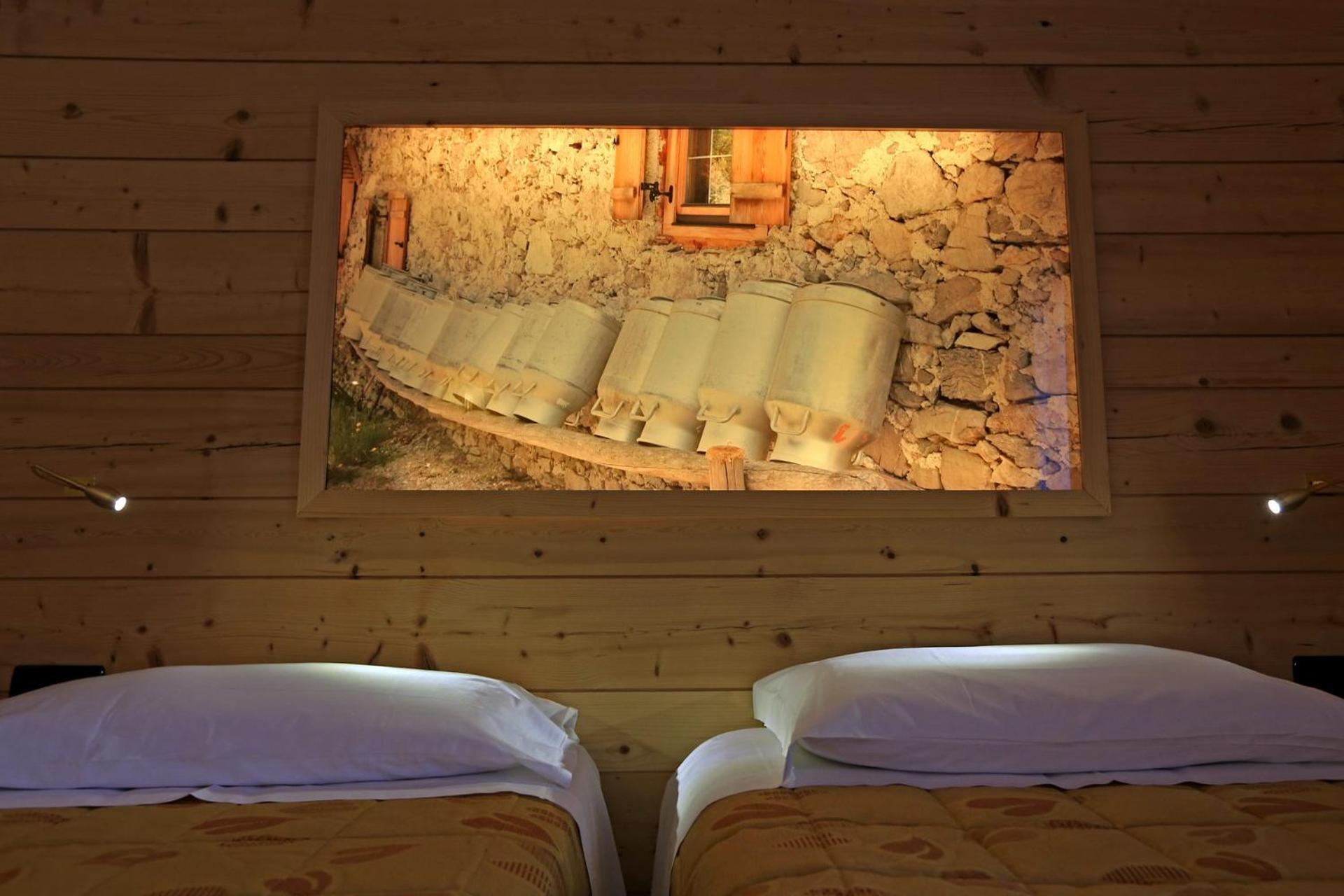 Hotel Ladina Campitello di Fassa Esterno foto