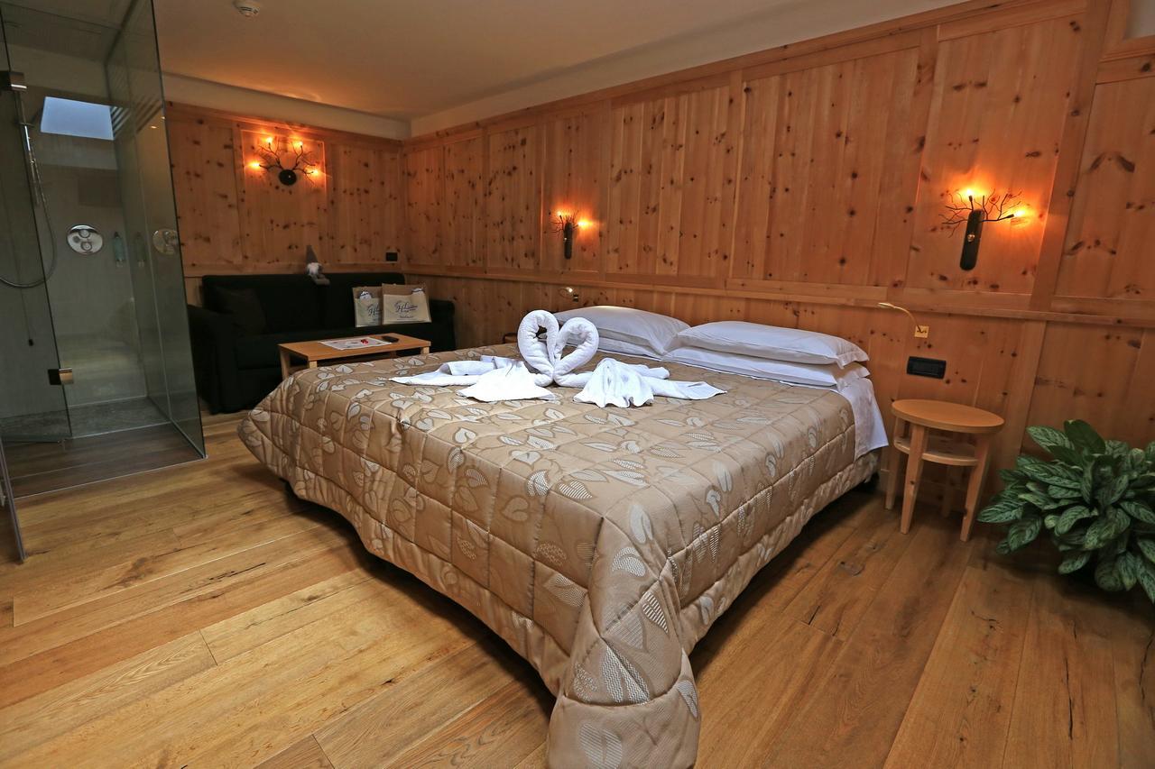 Hotel Ladina Campitello di Fassa Esterno foto